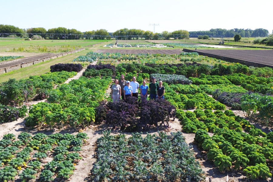 The organisers and speakers of the open field day.